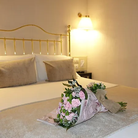 Continental Palacete Hotell 3*